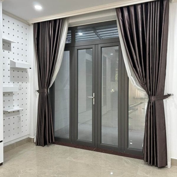 Cửa Kính Cường Lực 4 Cánh 24 cửa nhôm kính 4 cánh
