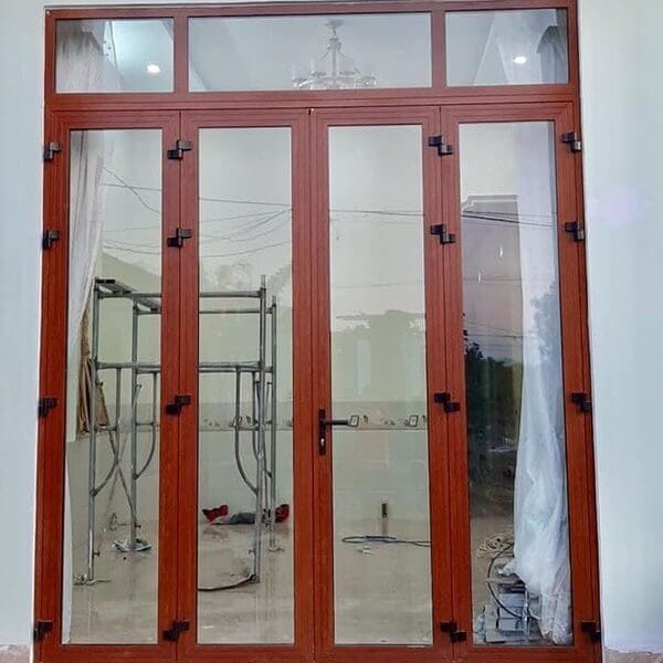 cửa nhôm giả gỗ 4 cánh