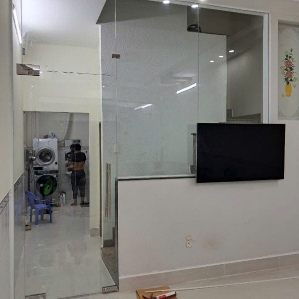 cửa kính cường lực cách âm 25 vách cửa kính cường lực 1 cánh